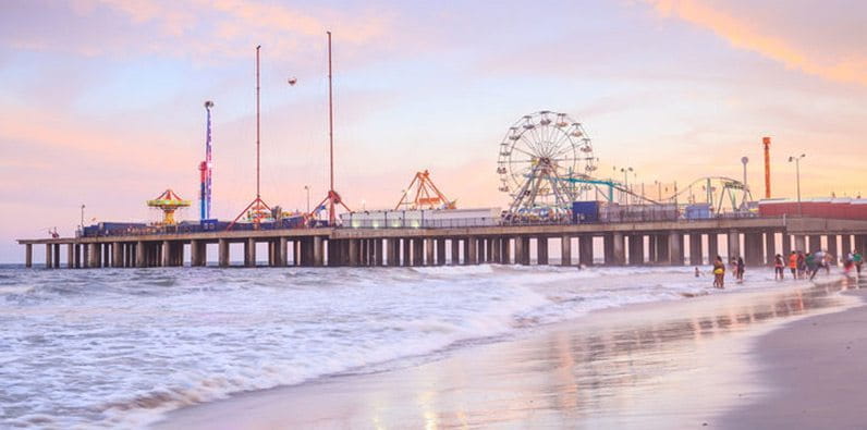 Attractions on the Beach and the Steel Pier