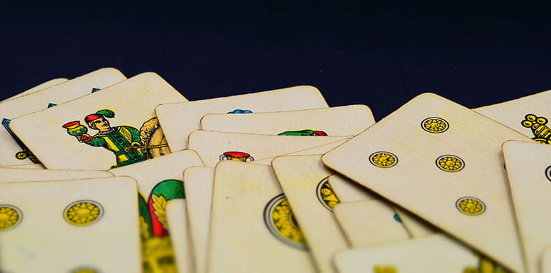 Neapolitan Cards – The Different Gambling