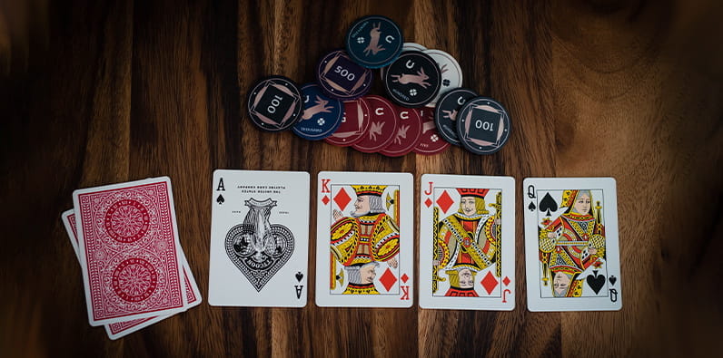 Community Cards in Casino Hold'em