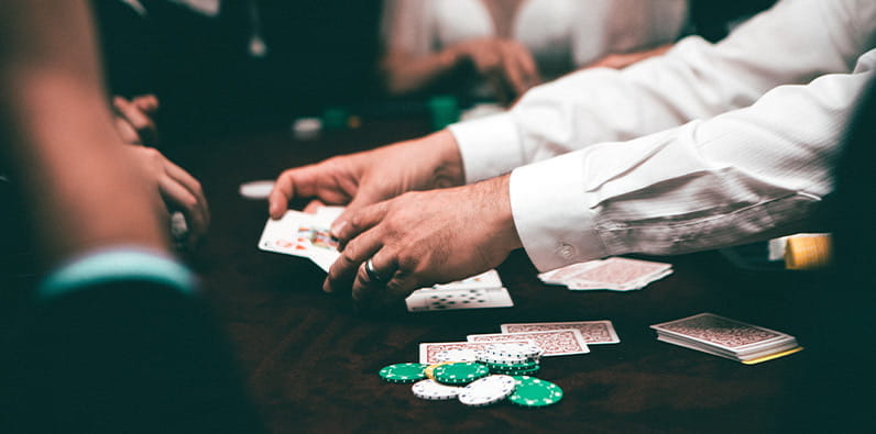Dealing Cards for a Blackjack Game