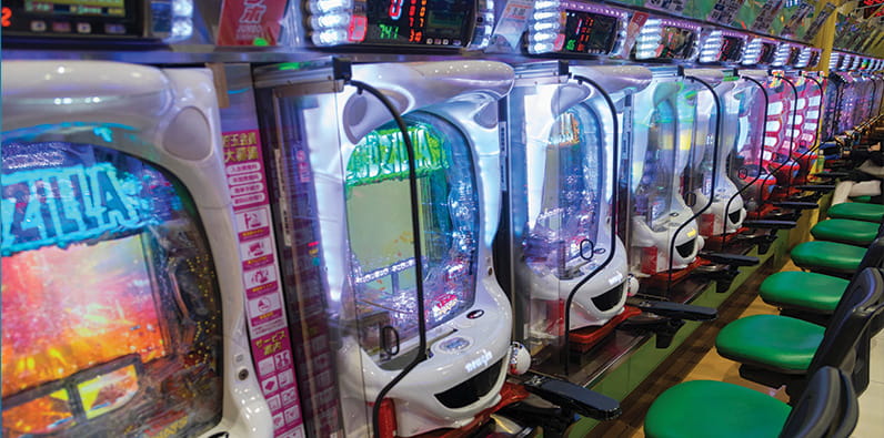 Pachinko Hall with Many Different Games