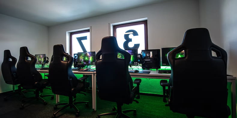 DOTA Team Room with Computers