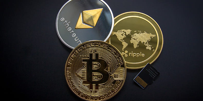 Mata uang Ripple, Ethereum, dan Bitcoin