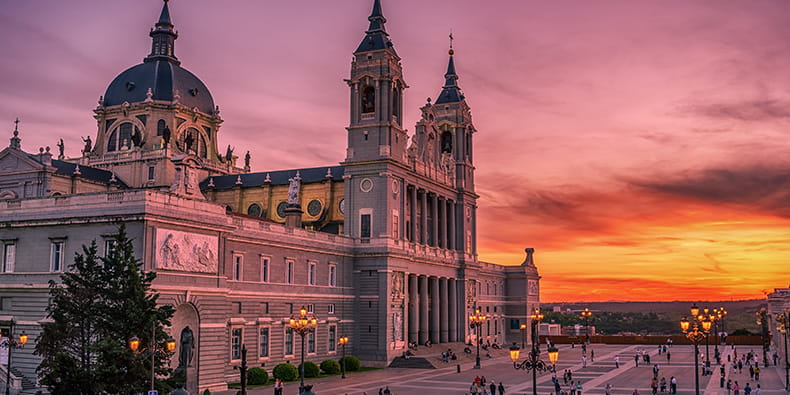 Katedral Almudena 